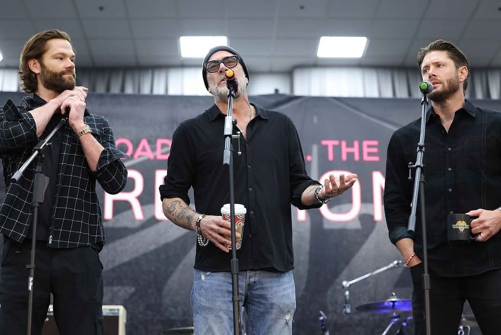 Jared Padalecki  Jeffery Dean Morgan and Jensen Ackles with mics 