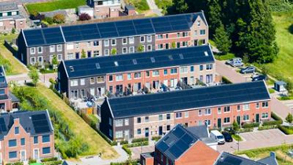 Energiebedrijven laat mensen met zonnepanelen fors betalen, toezichthouder kijkt of dat wel redelijk is