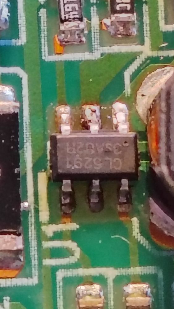 Close up of CL5291 chip on PCB.