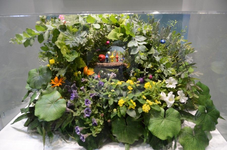 Shot of the diorama cover art (or a replica of it) for Pikmin 3 at World Hobby Fair Summer 2013)
