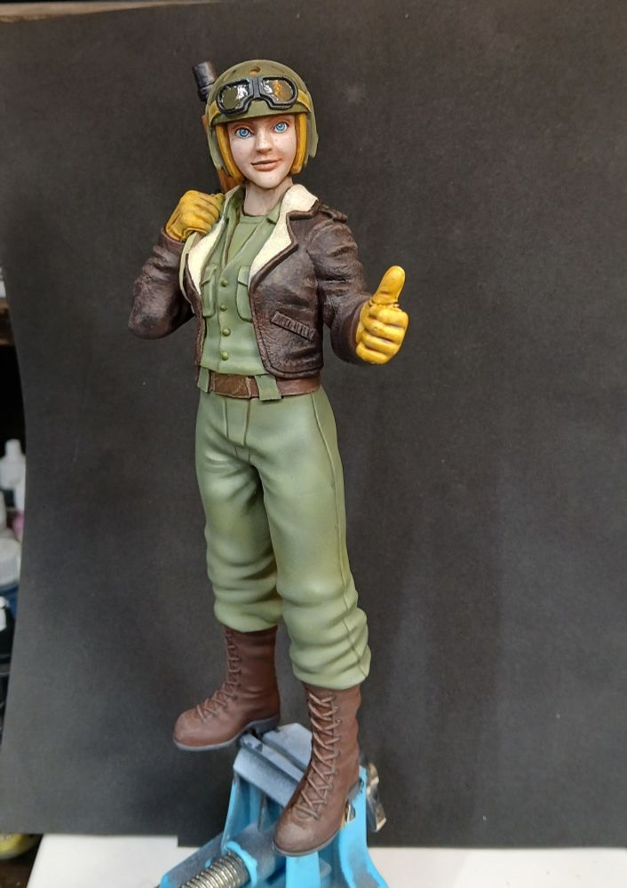 Front view of the completed 1/10 scale Mech pilot, sculpted by Bombshell Miniatures. 