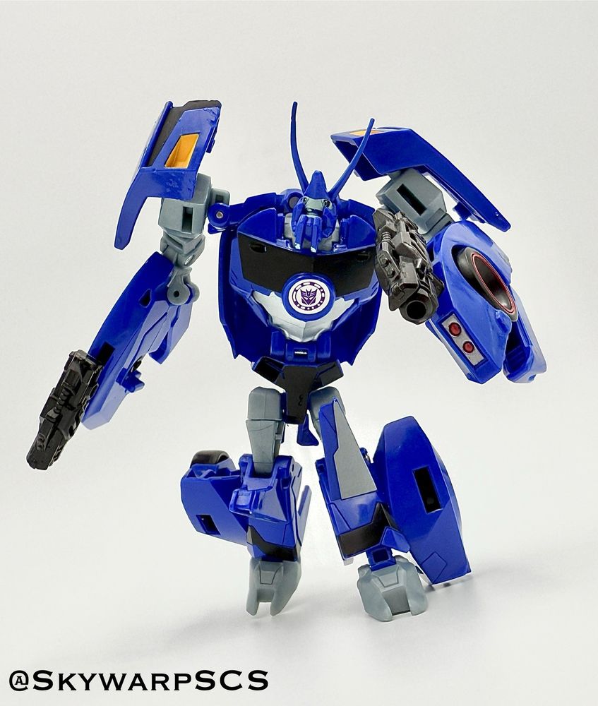 Transformers RID 2015 warrior class Thermidor in Robot mode.