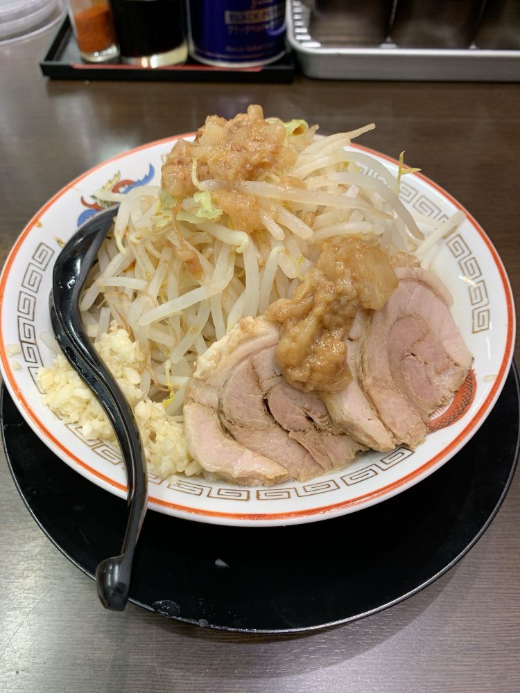 小ラーメン、野菜多め、醤油少なめ、他は普通にしてみたが、私にはこれがベストかも。