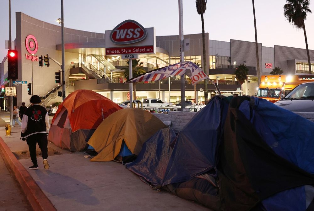 Gov. Gavin Newsom on Friday announced the creation of a statewide task force aimed at dismantling homeless encampments on state property and expanding access to shelter and services. The State Acti…