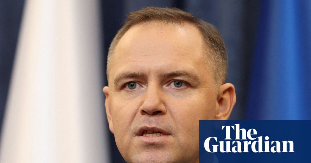 Karol Nawrocki says only Ukrainians in work should receive child benefit payments in Poland