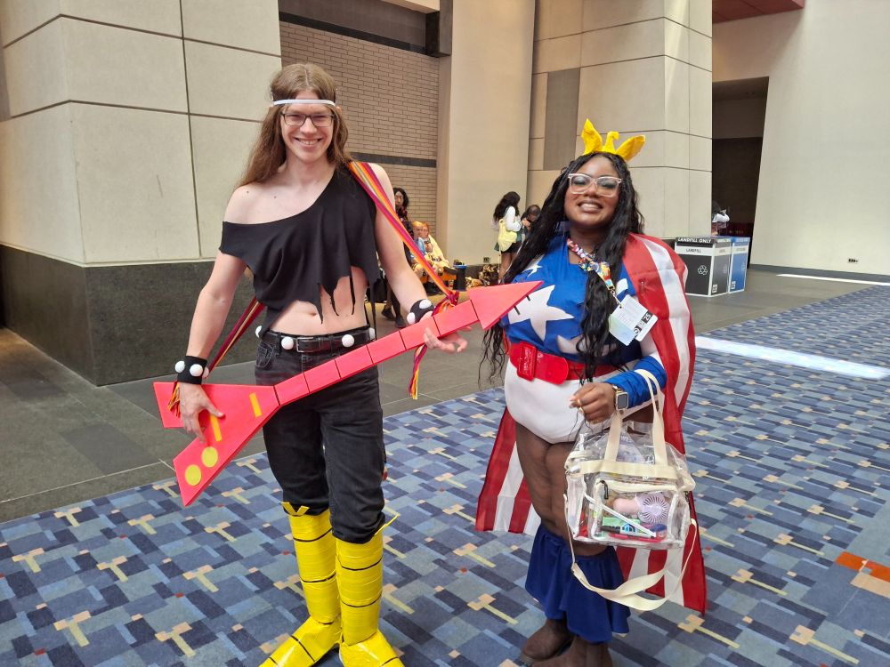 Val Halen and Major Glory cosplayers