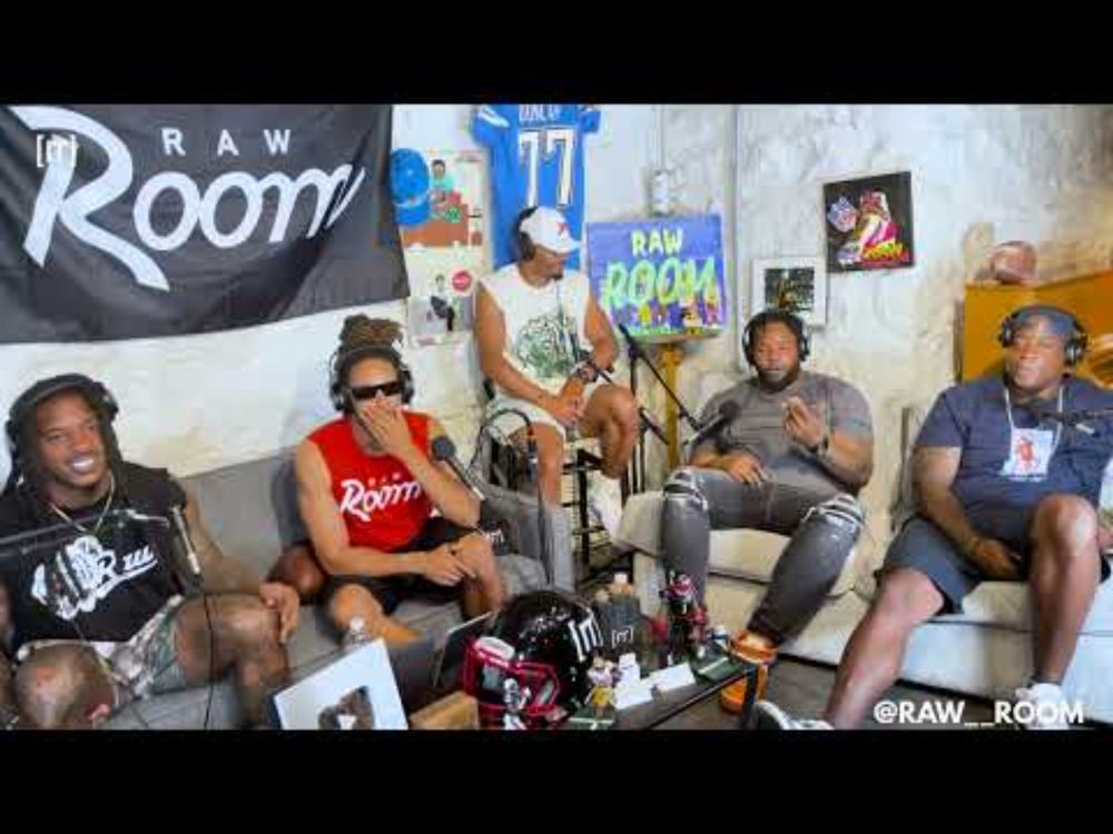 Frmr Bengals OL Andre Smith On HOLDING OUT AS A ROOKIE; Andy Dalton, Chad Ochocinco & Terrell Owens