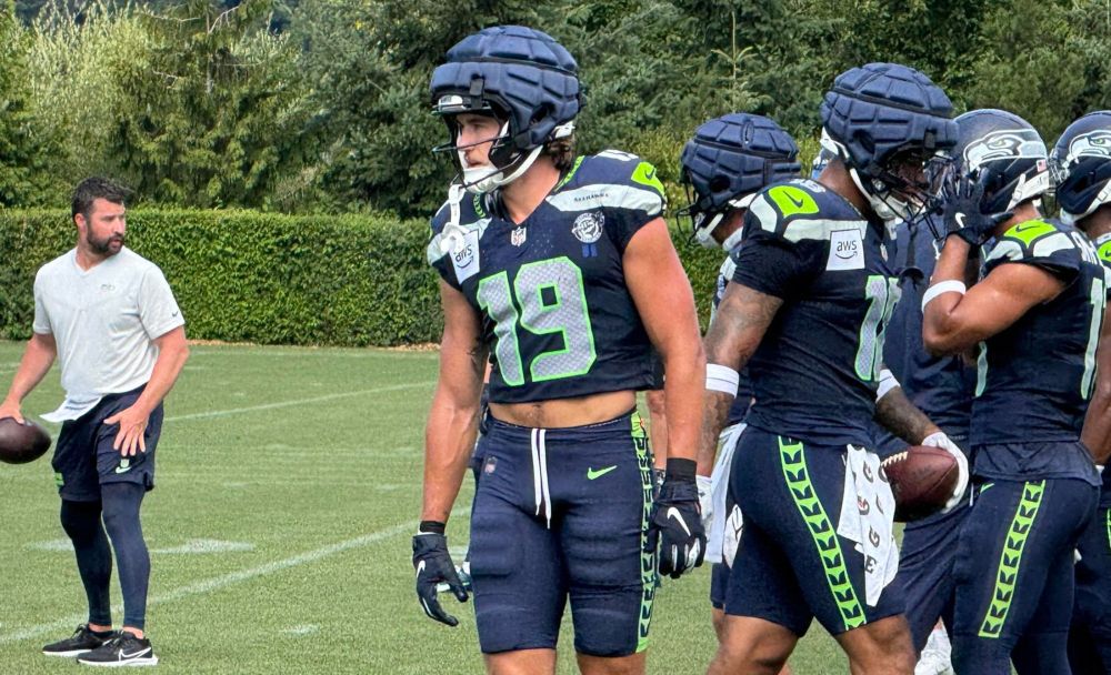 Camp Takeaways: Highlight Plays, Sloppy Center Execution Headline Third Padded Practice — Emerald City Spectrum