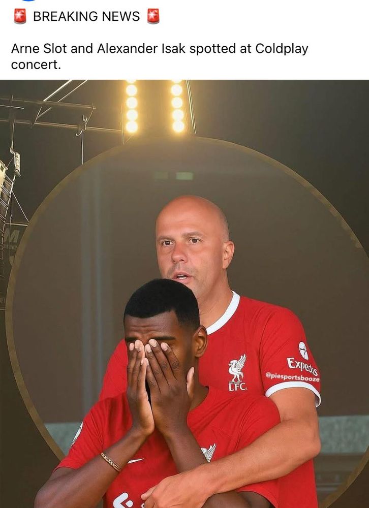 Arne Slot cuddling Isak in a Liverpool shirt