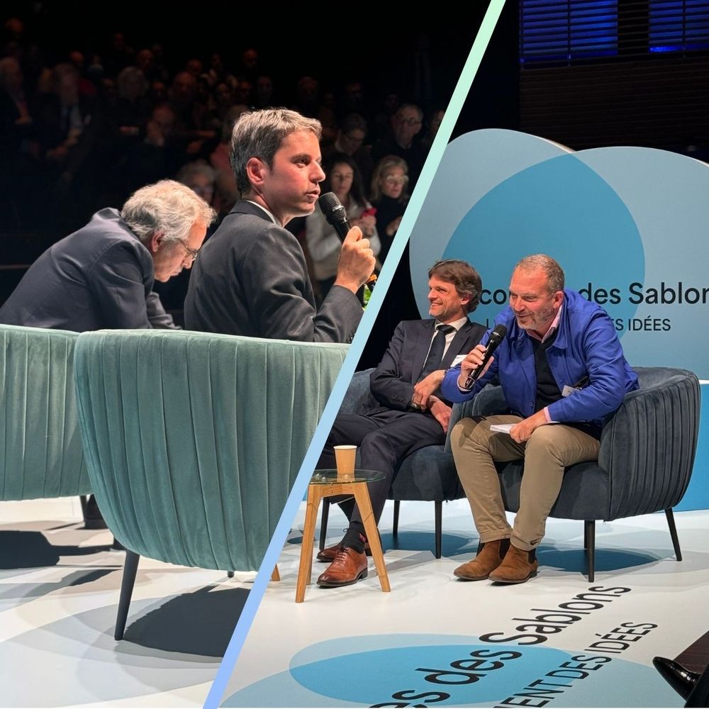 C'est une photo de Gabriel Attal face à Vincent Charlet et Emeric Bréhier lors des Rencontres des Sablons.