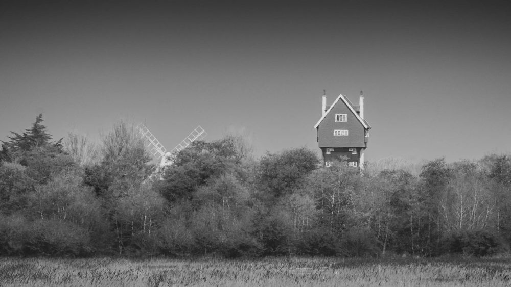 tall house, short windmill
