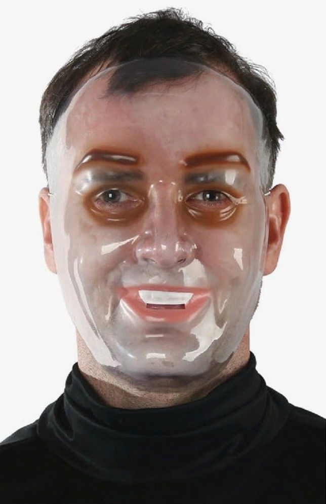Laura Loomer Face mask.