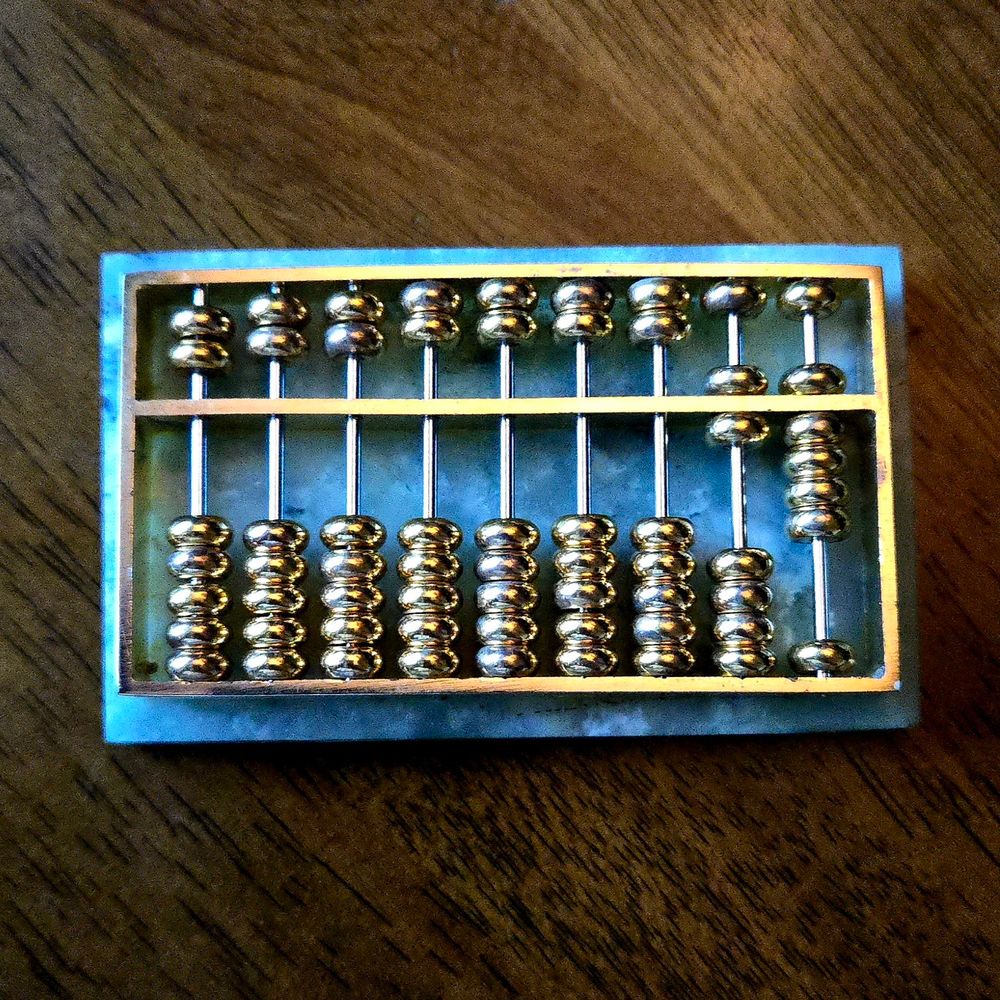 Suanpan with the funny number.