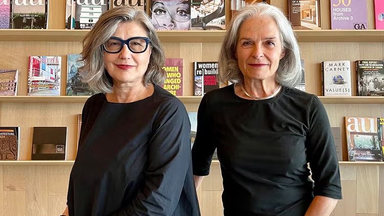 Shirley Blumberg (L) and Marianne McKenna