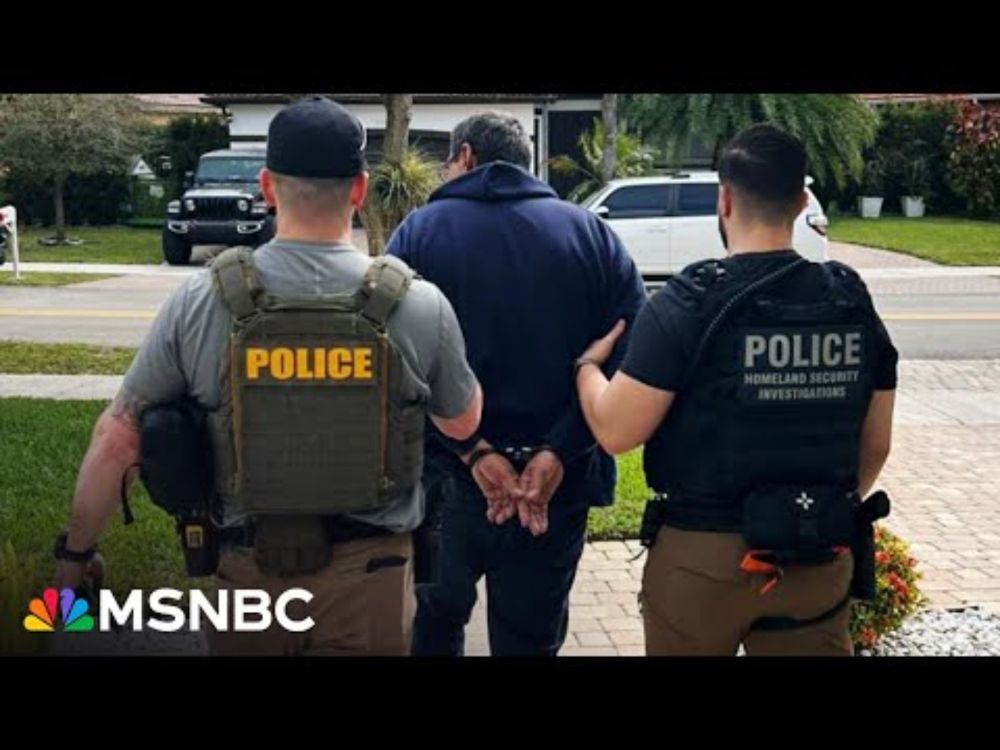 'Know your rights' training helps bolster immigrant communities terrorized by Trump