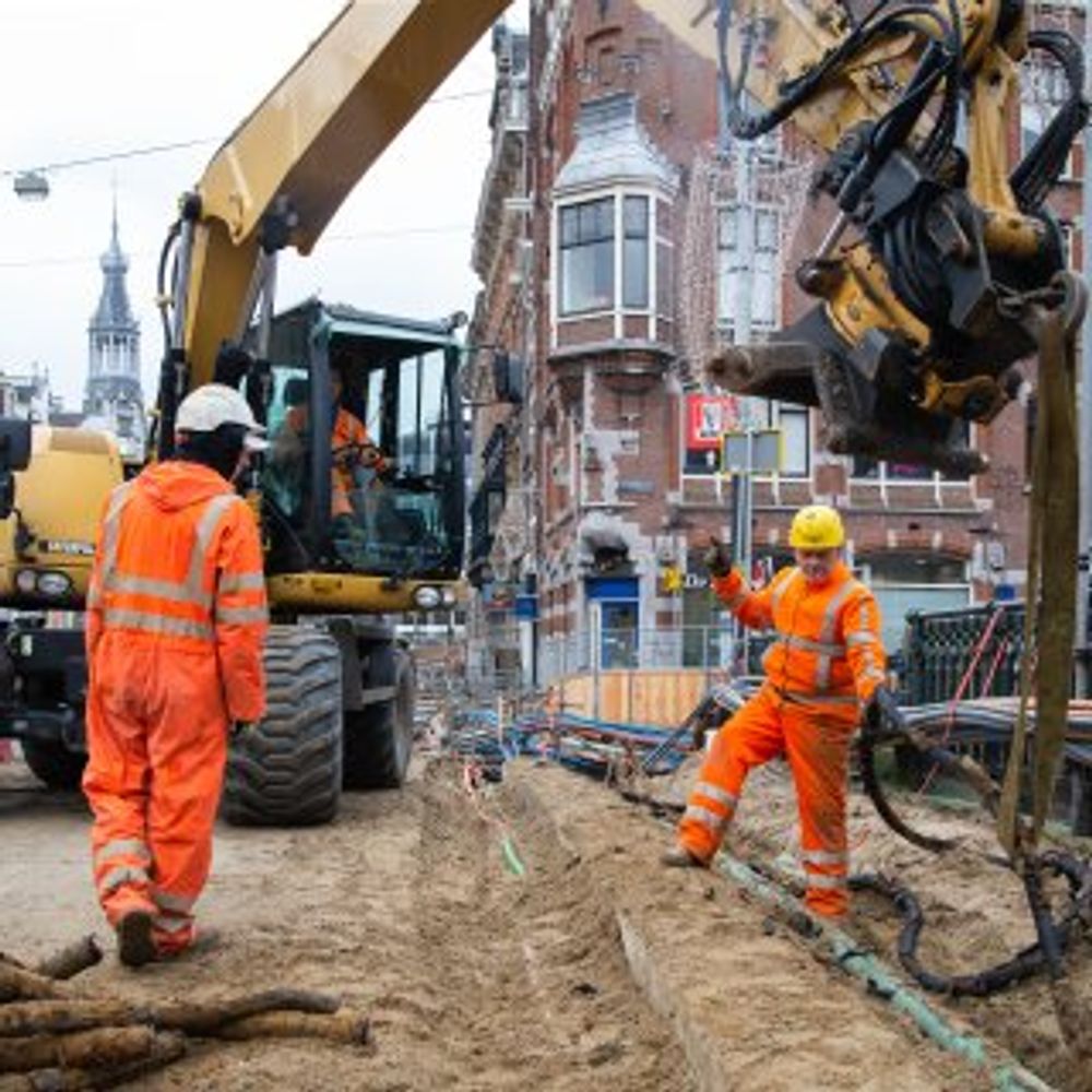 Bouwput tussen Centrum en West gaat volgende fase in: nieuwe werkzaamheden aan Oranje Loper