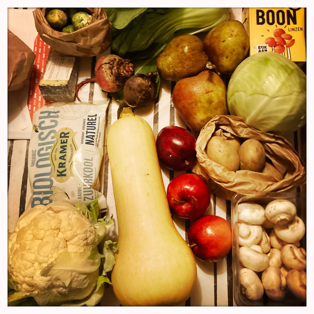 Spruitjes, paksoi, linzen, blauwschimmelkaas, bietjes, peren, witte kool, zuurkool, flespompoen, appels, aardappelen, bloemkool, champignons. 