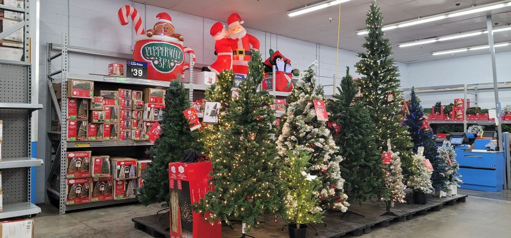 A picture of Christmas decorations in a Walmart