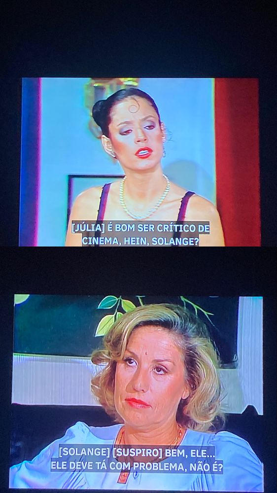diálogo da novela dancin days:



[JÚLIA] É BOM SER CRÍTICO DE CINEMA, HEIN, SOLANGE?

[SOLANGE] [SUSPIRO] BEM, ELE...
ELE DEVE TÁ COM PROBLEMA, NÃO É?