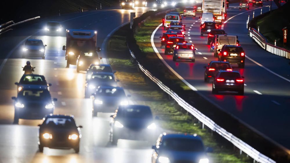 Vers un oui à l'élargissement des autoroutes, selon un sondage - Le Temps