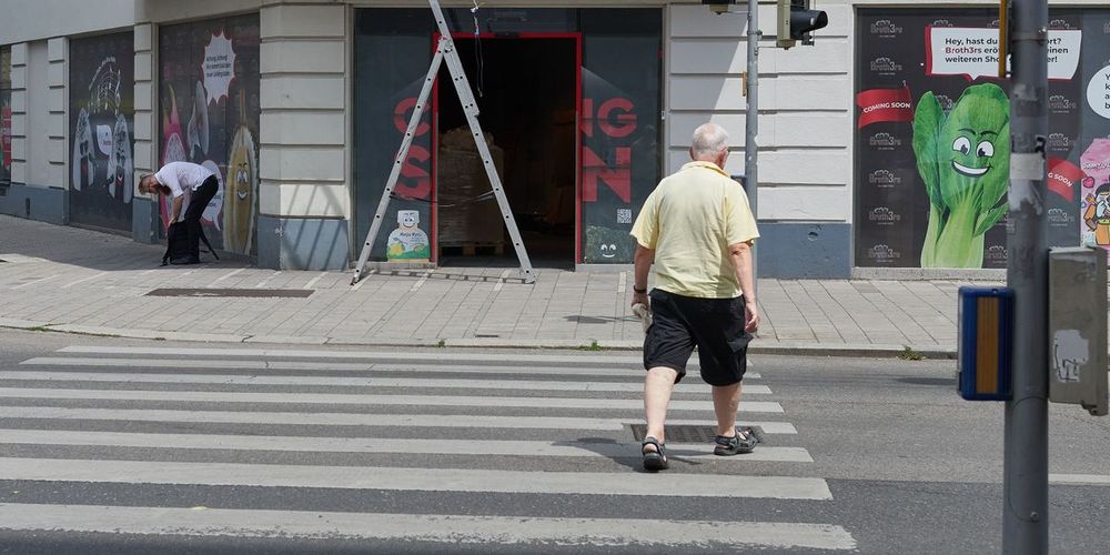 Wenn einen Ampeln nötigen, bei Rot über die Straße zu gehen