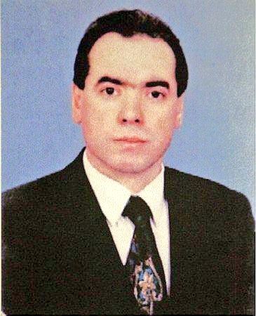 Ich gedenke heute Abdurrahim Özüdoğru. Der Metallfacharbeiter wurde vor 24 Jahren in #Nürnberg vom #NSU in der Änderungsschneiderei ermordet, die er nebenberuflich betrieb. Bis heute sind nicht alle Fragen zur rassistischen Terrorserie geklärt. Deshalb: #keinSchlussstrich 