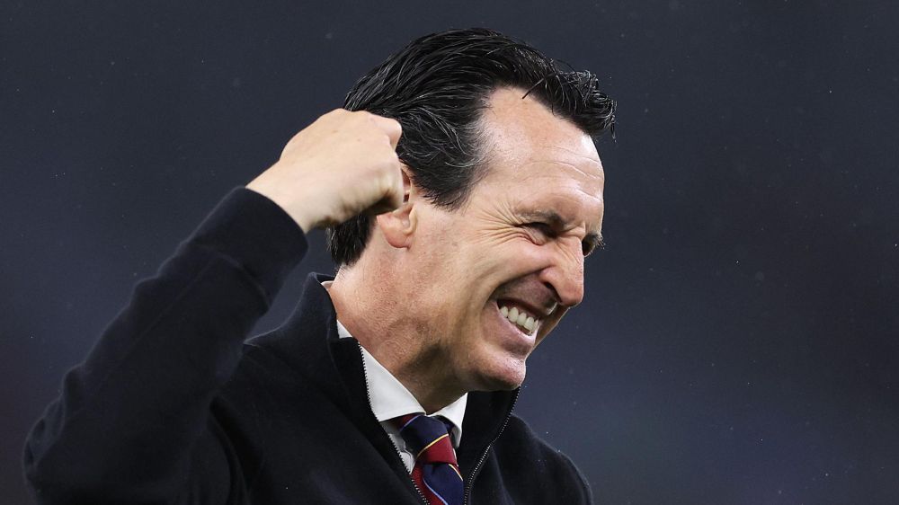 Unai Emery with a pumped fist