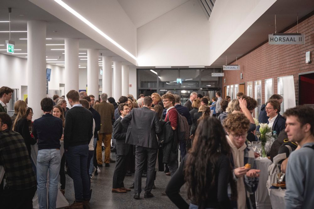 Empfang in der Wandelhalle. Bildquelle: Bernd Wannenmacher