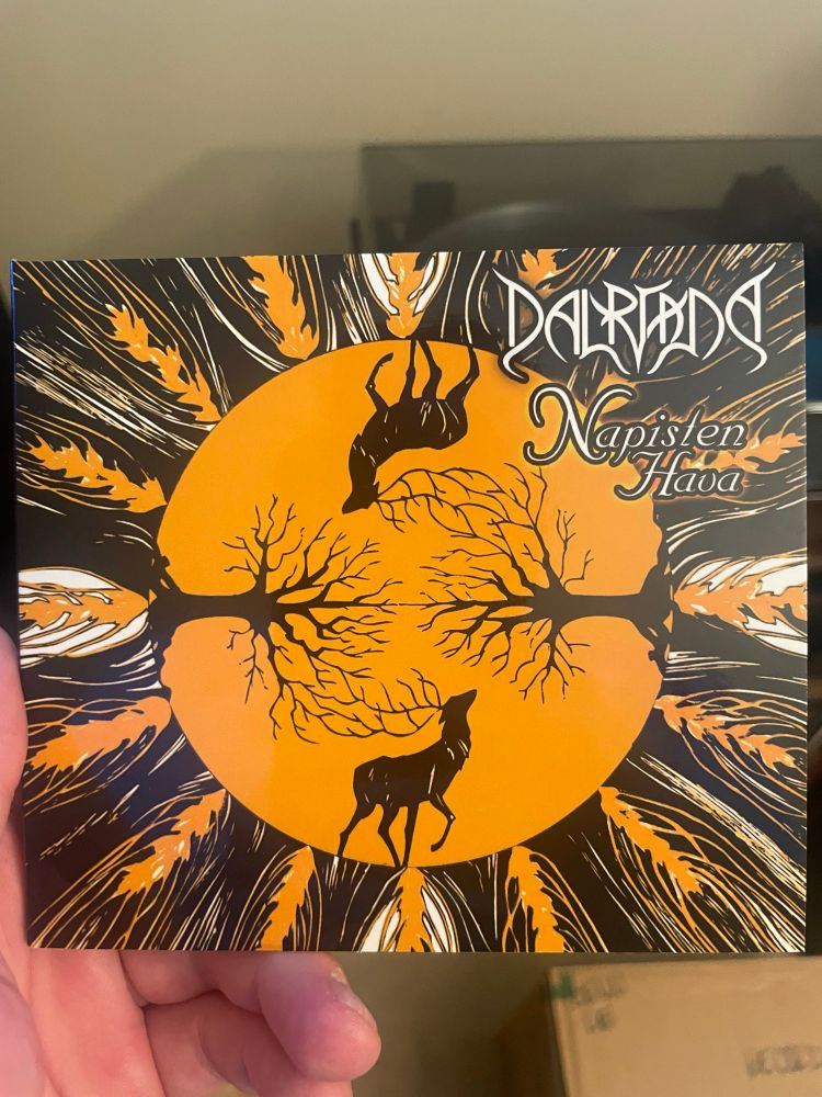 Hungarian folk metal band Dalriada’s 2012 album Napisten Hava on cd