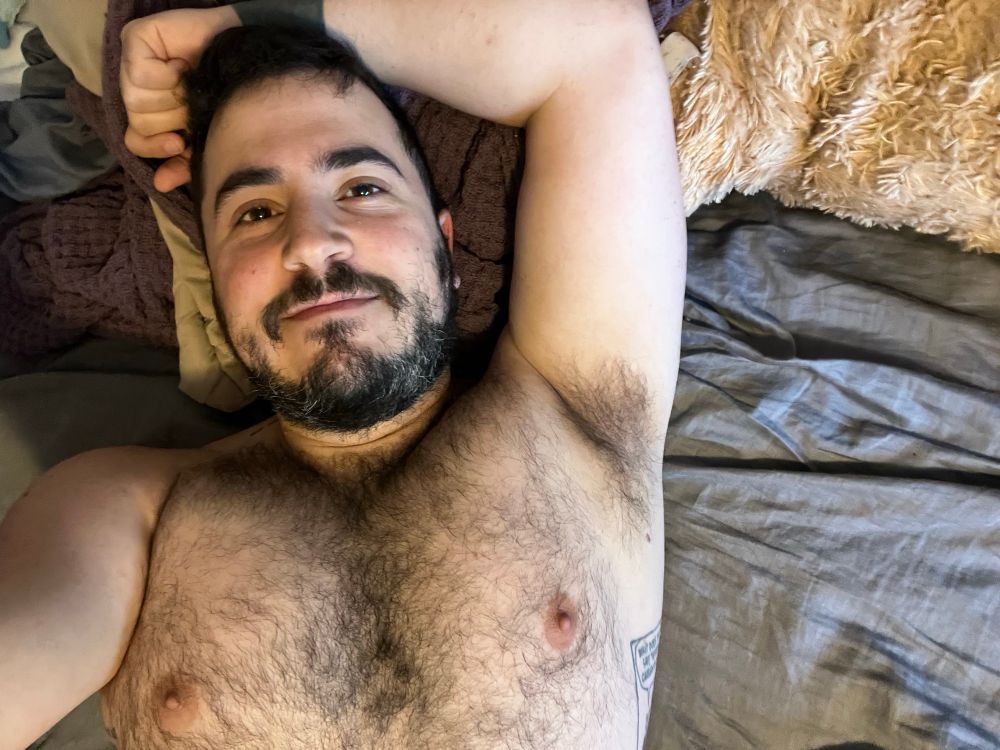 Me shirtless showing my pit 