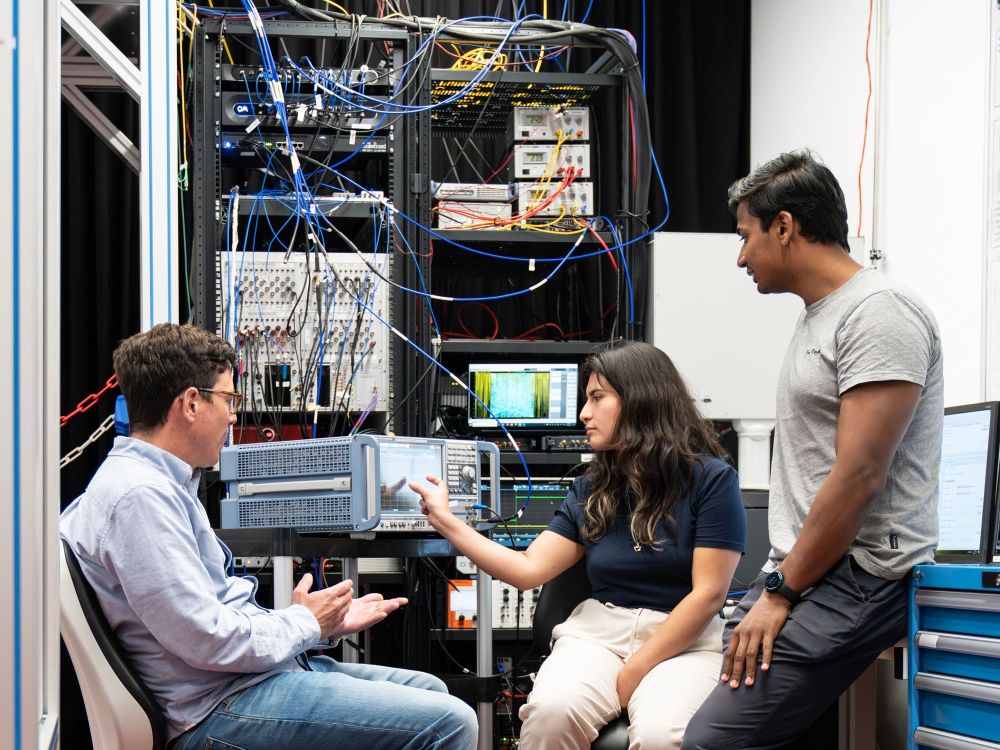 Johannes FINK Jennifer Anais Sanchez Naranjo and Rishabh Sahu in the Fink Lab at ISTA. © ISTA