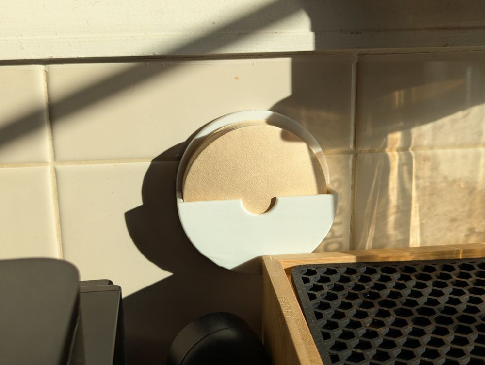 3d printed aeropress xl filter holder, white