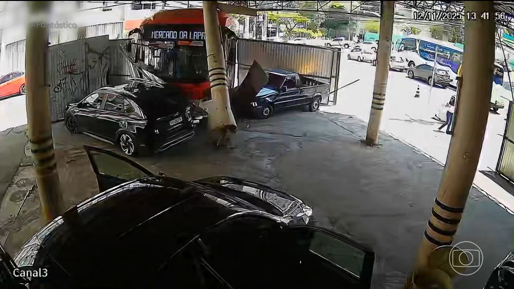 Foto de colisão da reportagem do Fantástico.