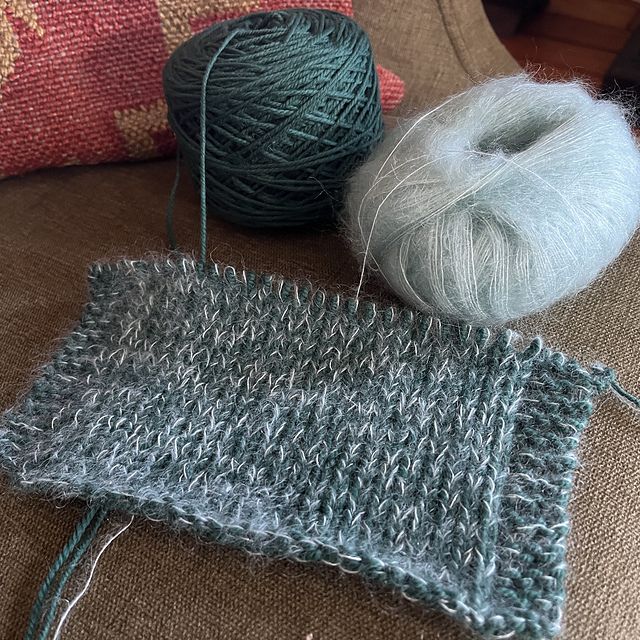 Knit Picks Aloft in 28318 “iceberg” and Knit Picks High Desert Worsted in “outlaw”.