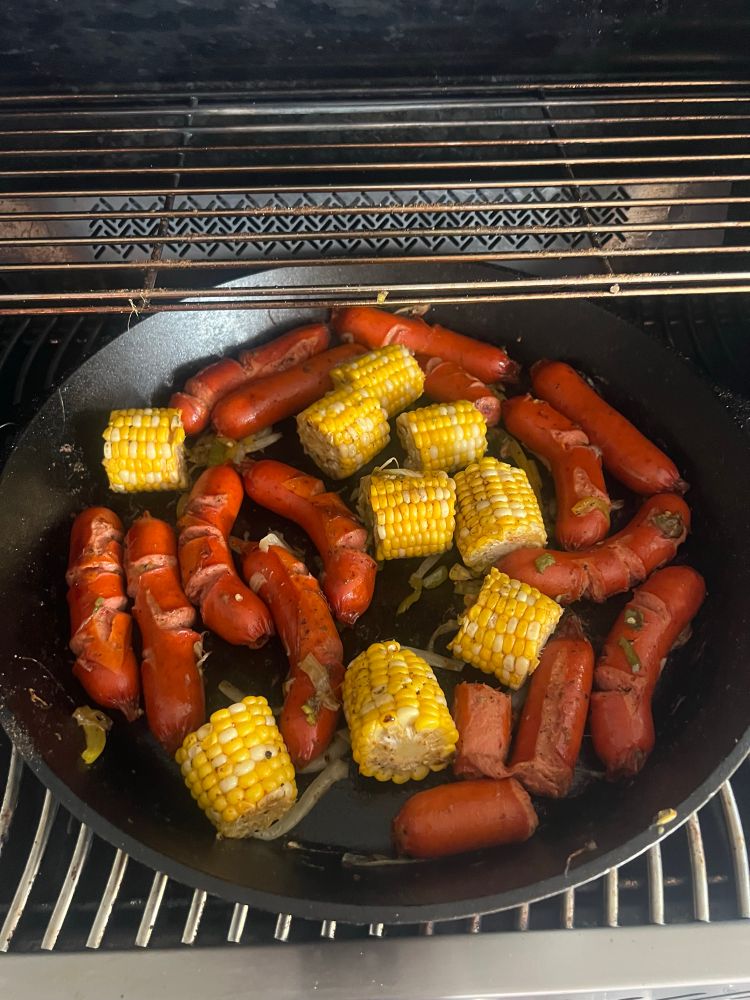 Hot links and corn