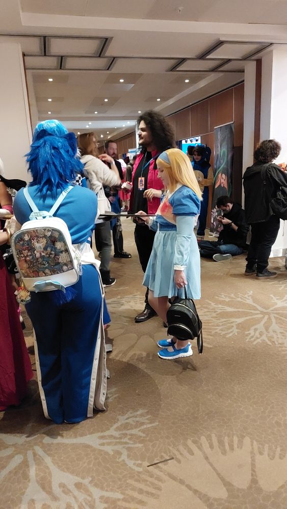 Damn Maria is shot and she still had time to come to the con. Respect.