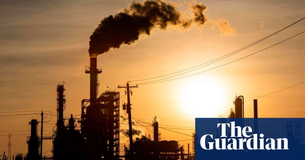 Top oil firms’ climate pledges failing on almost every metric, report finds