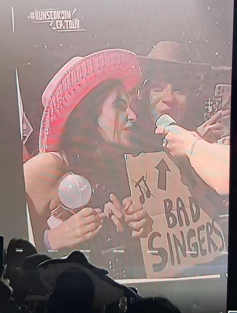 Bad Singers 😂😂😂
