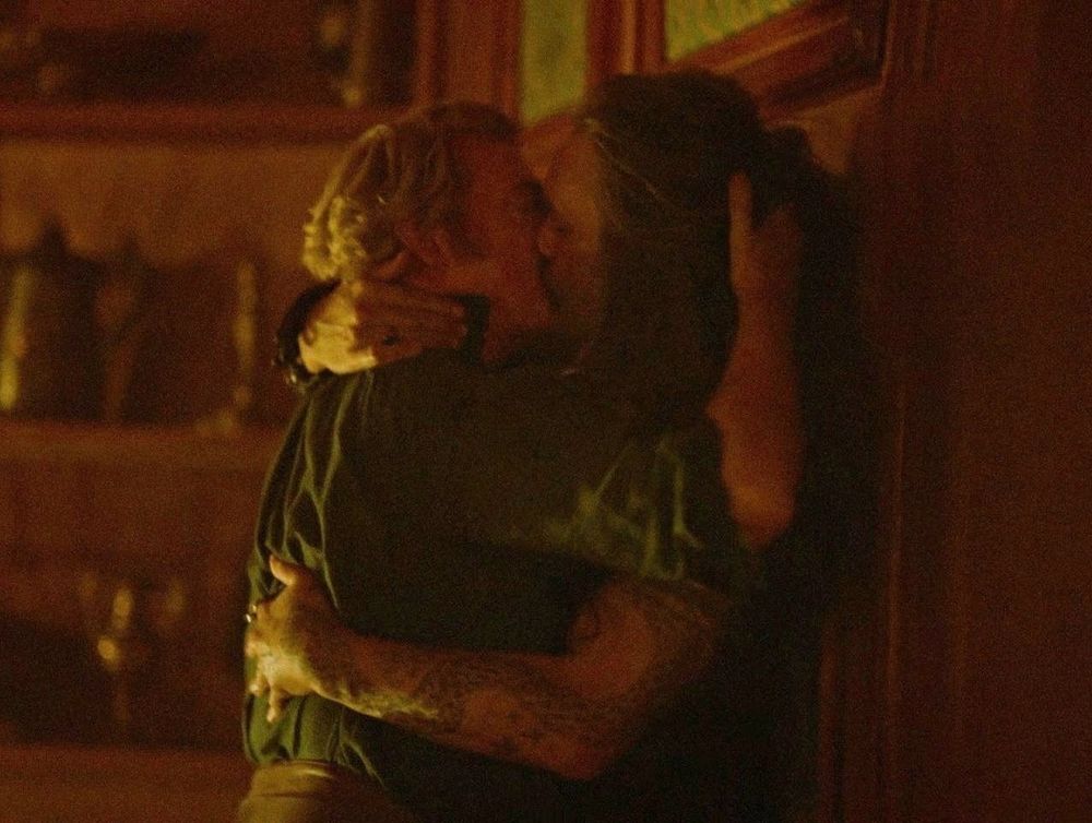 From Our flag means death season 2, Stede Bonnet and Ed Teach kissing against a wall at the end of the 6th episode, Calypso's Birthday. 