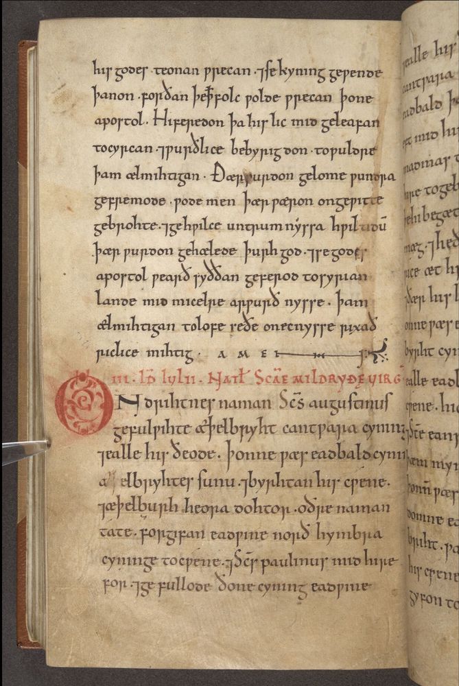 Manuscript page with red initial O and red capitals