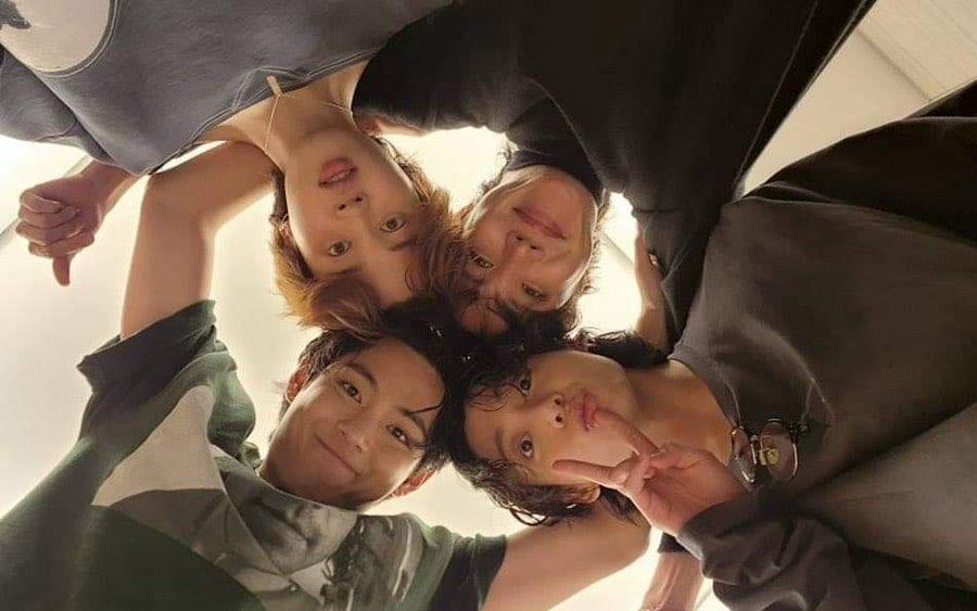 Tae jimin hobi and kookie heads together post yet to come live