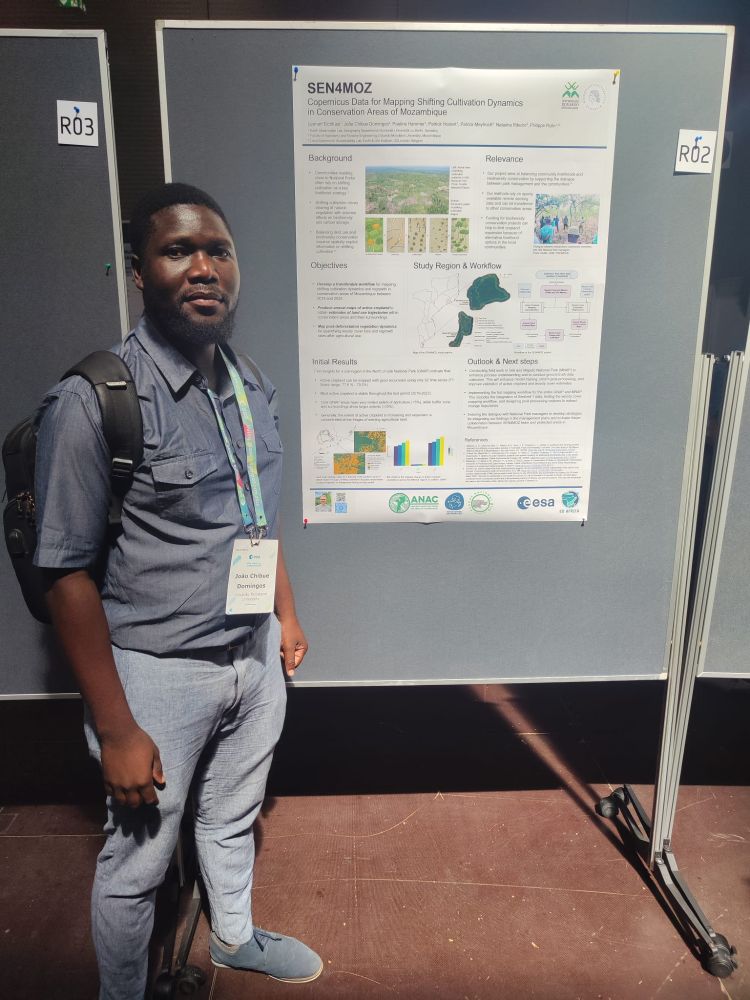 SEN4MOZ Poster and Author João Chibue Domingos