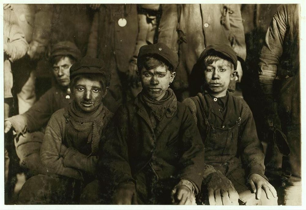 Child coal mine workers in PA before child labour laws were enacted
