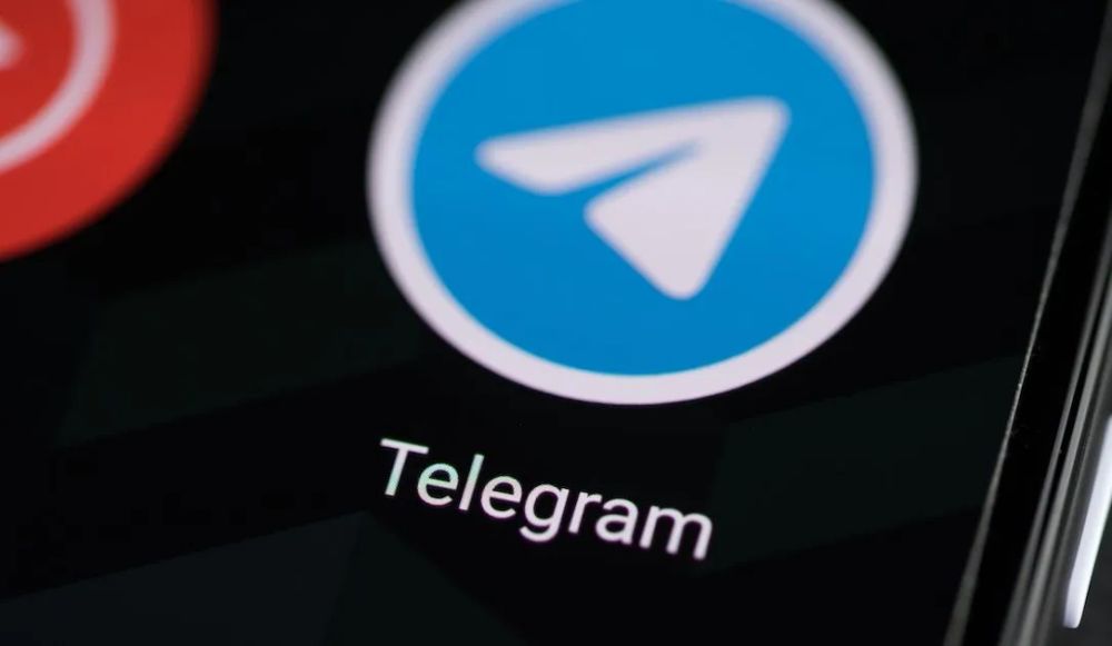 Ukraine bans Telegram on state and military devices