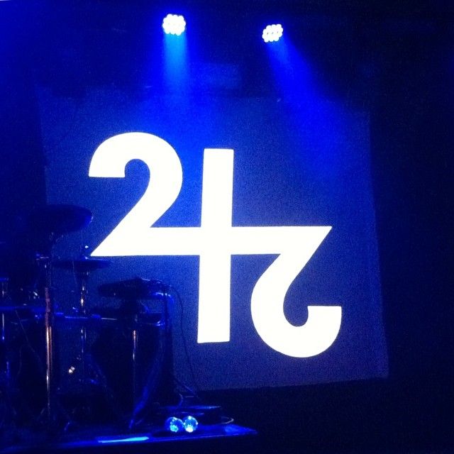 3. The stage crew slowly spreads the net... #front242 #baltimoresoundstage #baltimore