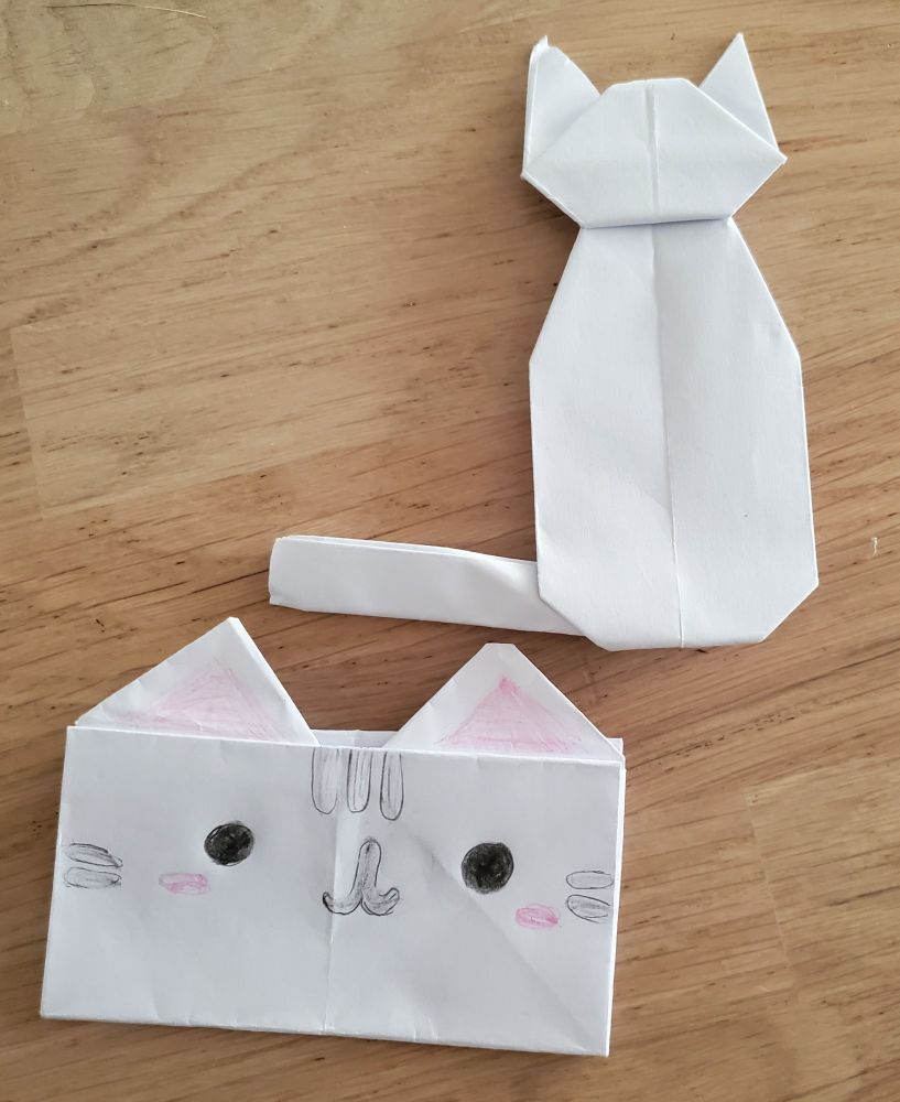 2 origami chat
