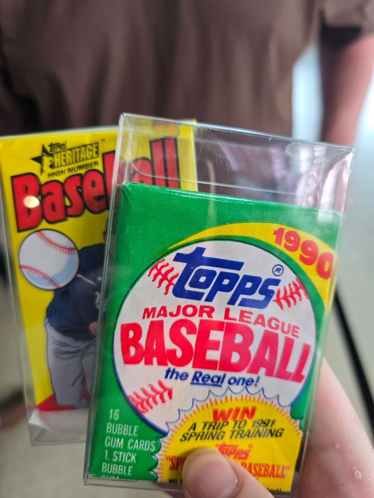 Topps MLB 1990 wax packs and 2024 Topps Heritage 