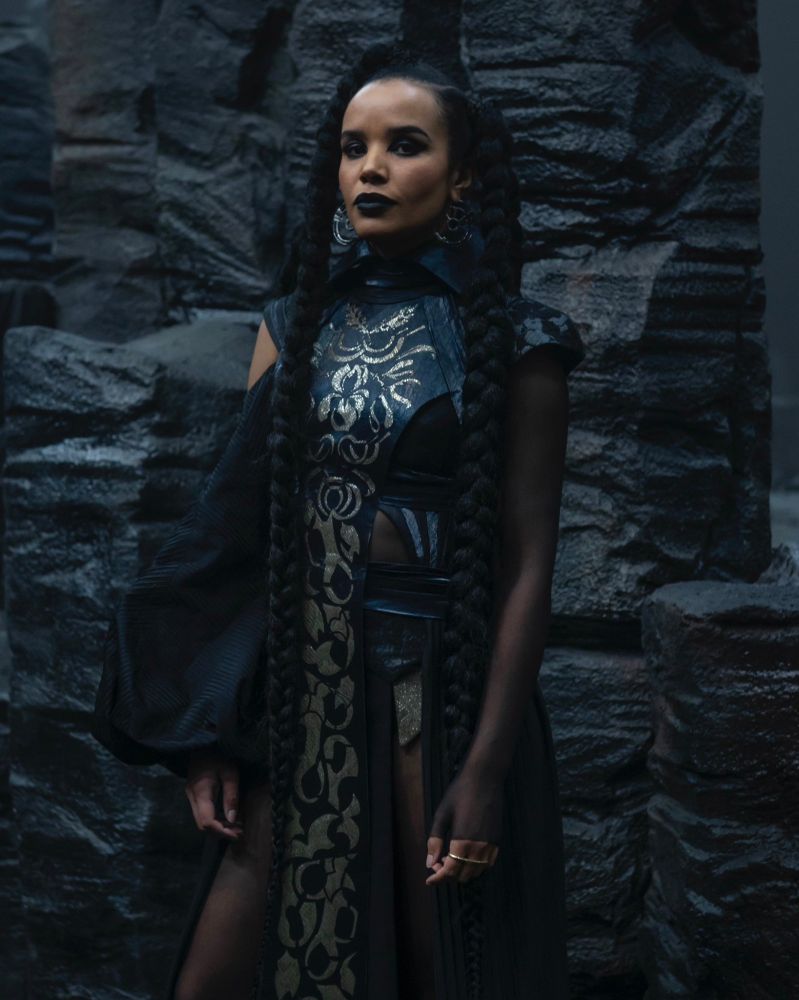Nynaeve dressed in the dark timeline, wearing goth attire.