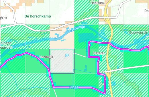 Karte mit Raster. Fast alle Kacheln sind markiert. Eine Linie zeigt eine Route an, und hat eine einzige Kachel knapp verfehlt und damit nicht markiert bzw gewertet.