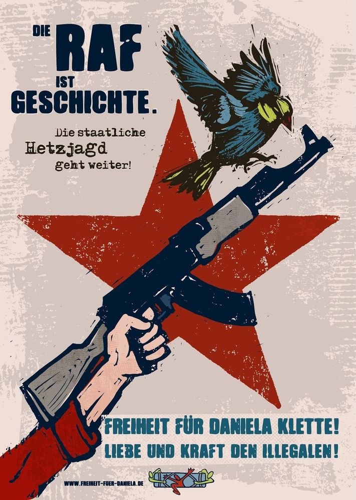 Ein Vogel setzt sich auf ein Gewehr nieder. Die Waffe schweigt. Die RAF ist Geschichte. 